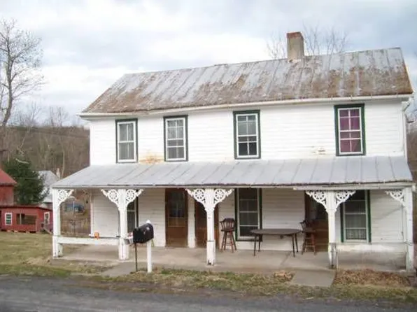 20 Academy Rd, Newport, PA 17074
