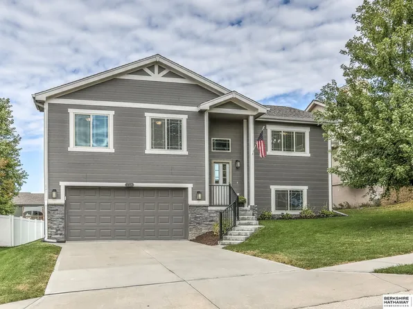 8412 Potter St, Omaha, NE 68122