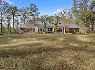 215 Church Dr, Laurel, MS 39443