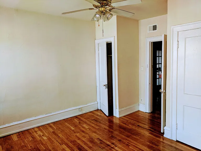 2832 Monument Ave.* — Photo 15
