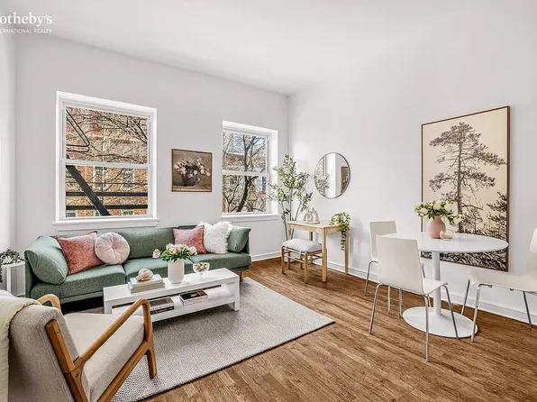 406 W 46th St APT 3B, Manhattan, NY 10036