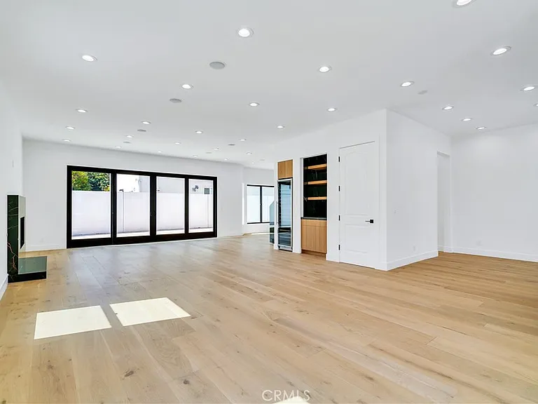 13838 Milbank St — Photo 5