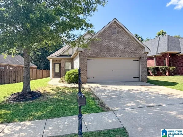 228 Oxmoor Pl, Birmingham, AL 35211
