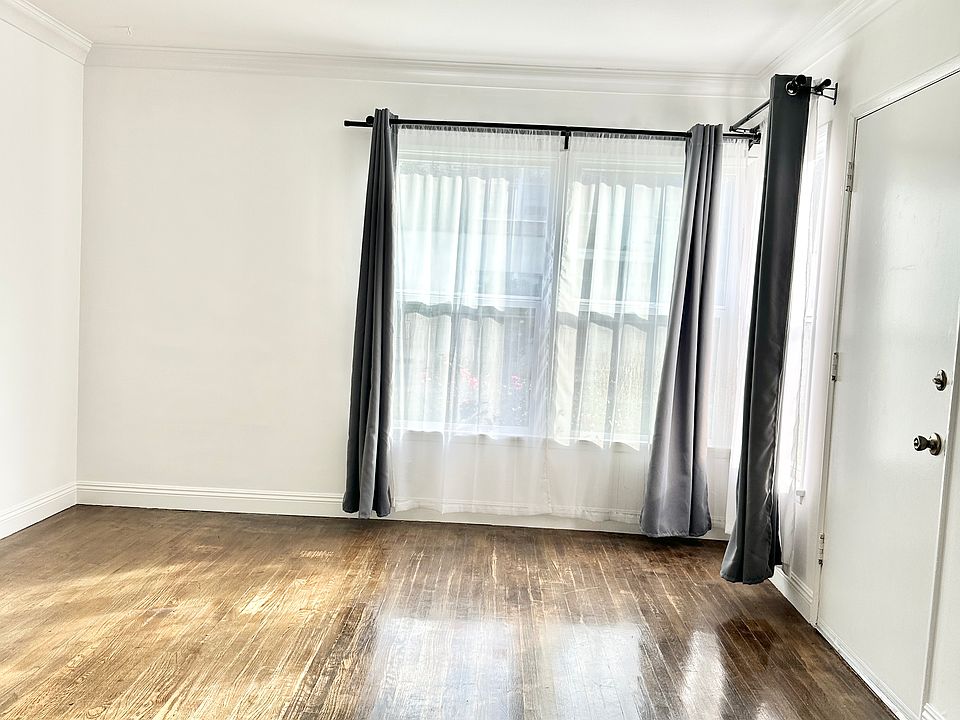 1st image of 4055 Wade St Unit A1