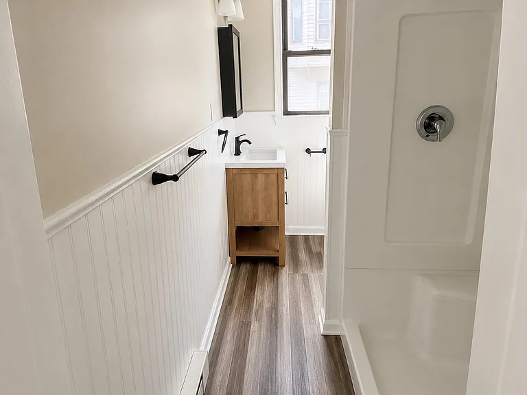 76 Chestnut St #A — Photo 9