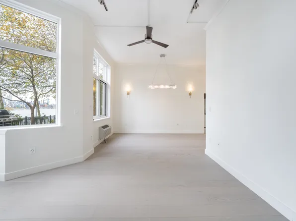 20 2nd Street image 24 of 39