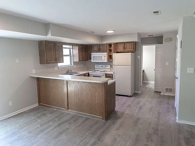 3603 Hermitage Rd — Photo 5