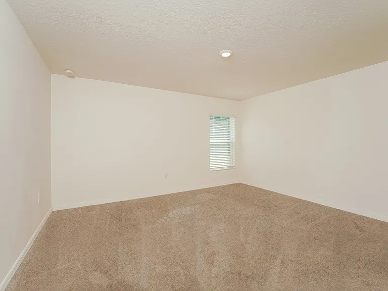 1167 Walden Blvd SE — Photo 6