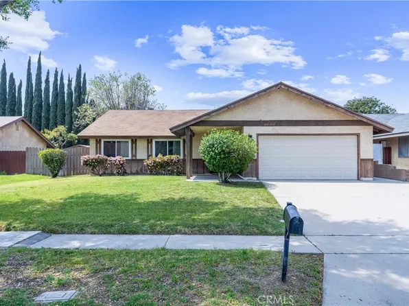 9122 Dumond Dr, Fontana, CA 92335