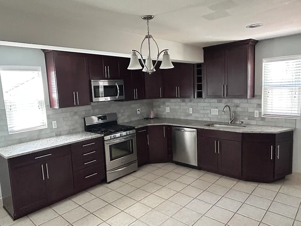 311 Catalpa Dr