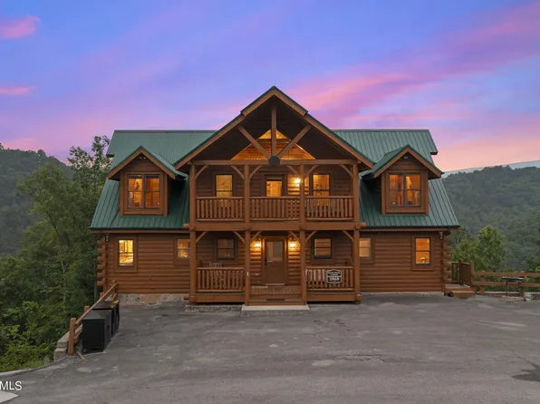 2868 White Oak Ridge Ln, Sevierville, TN 37862