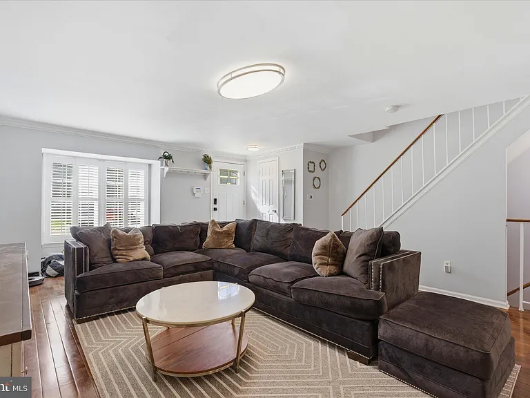 14229 Oakpointe Dr — Photo 3