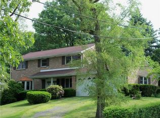 30 Sipe Rd, Coraopolis, PA 15108