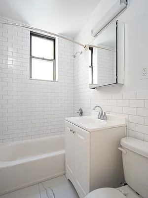 Rented by City Connections Realty | media 27