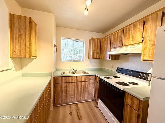 3rd image of 3160 N Navajo Dr APT B