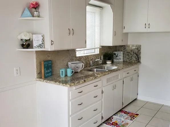 4120 E 1st St APT 1, Long Beach, CA 90803