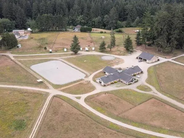 4415 Woods Ln, McKinleyville, CA 95519
