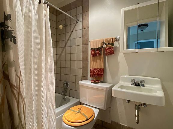 3rd image of 2137 W 16th Ct #11813840