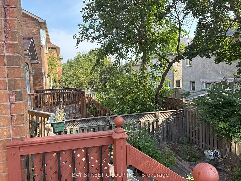 85 Kimono Cres — Photo 49