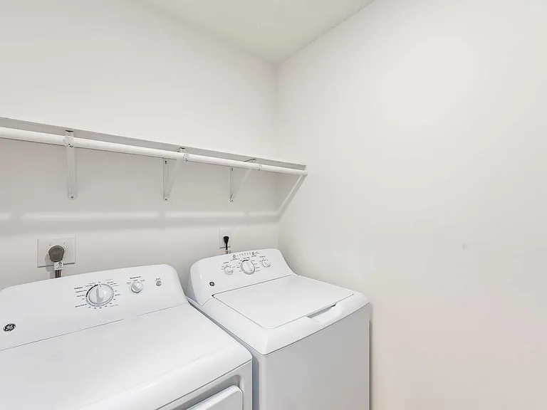 Northridge Apartments — Photo 24