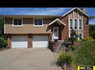972 N 28th St, Blair, NE 68008