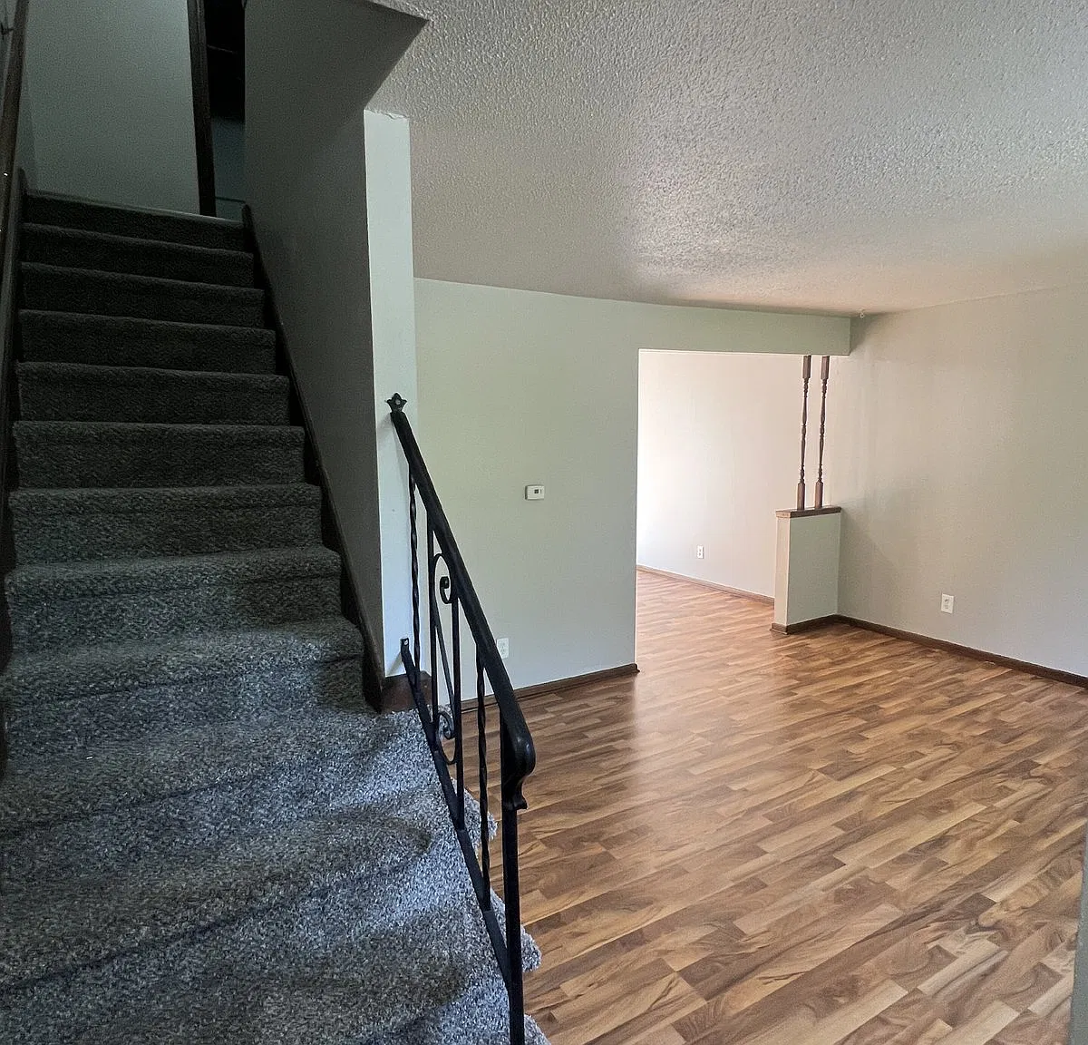33 East Pleasant View Drive — Photo 1