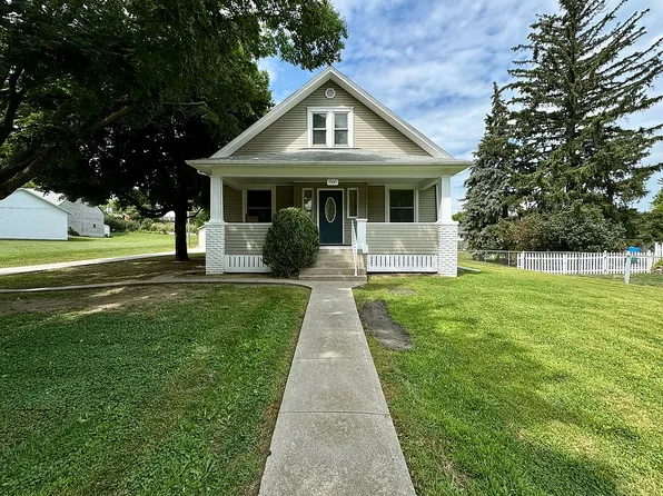 1001 N 11th St, Norfolk, NE 68701