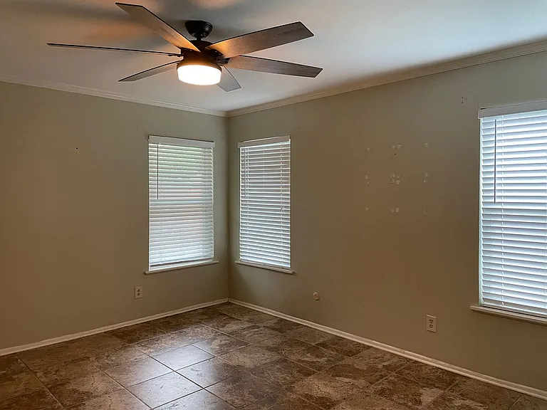 1360 Poppy Ln — Photo 21
