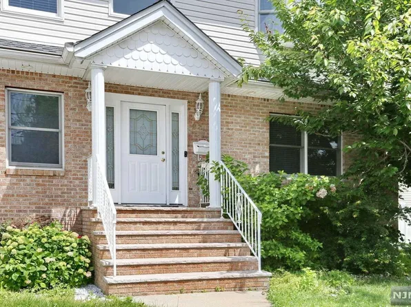 23 Pehle Ave, Saddle Brook, NJ 07663
