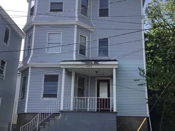 583 Center St, Fall River, MA 02724