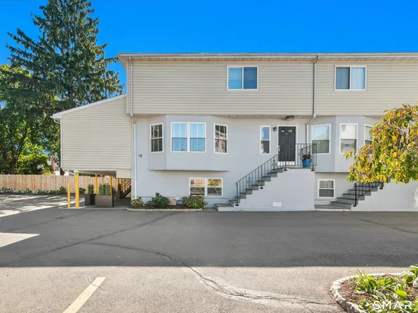 375 Hope St #3, Stamford, CT 06906