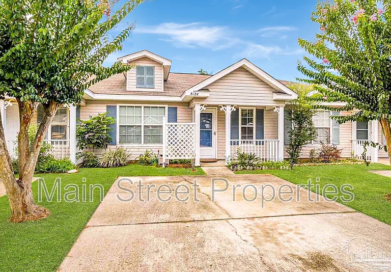 8124 Heirloom Dr — Photo 1