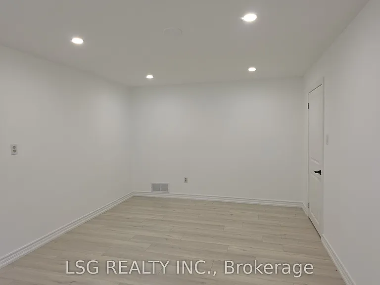 81 Norgrove Cres — Photo 25