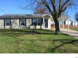 470 Briggs Ln, Troy, MO 63379