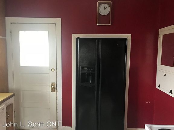 3rd image of 506 W Pine St