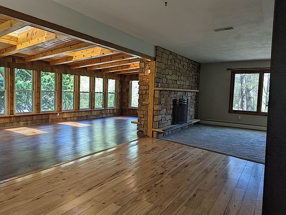 4th image of 4496 Shorewood Dr