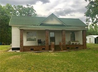 960 Wilmoth Rd, Clover, SC 29710