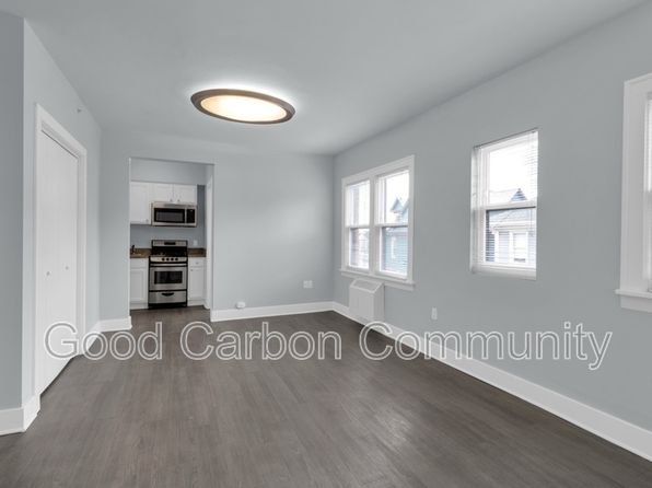 2136 Main St APT 204