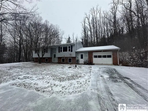 11186 Hendy Hollow Rd, Corning, NY 14830