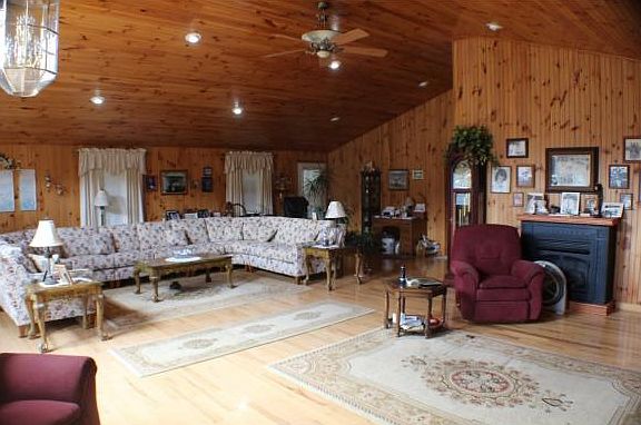 4th image of 413 Lakemont Dr
