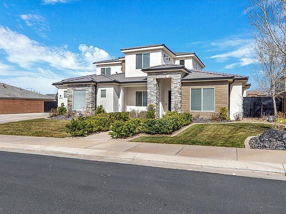 2nd image of 2723 E Briarwood Dr