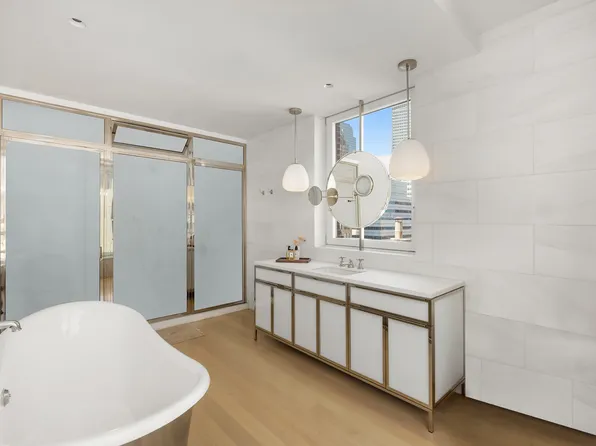 37 Warren Street image 12 of 20