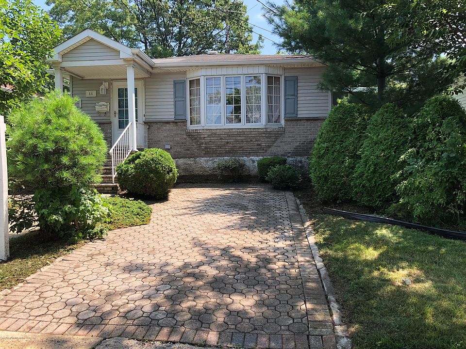 1st image of 88 Leverett Ave