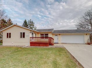 4240 Maple Ct SE, Rochester, MN 55904