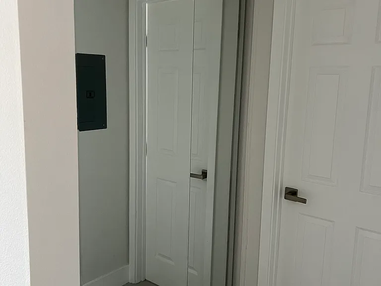 951 Boxwood Ct — Photo 16