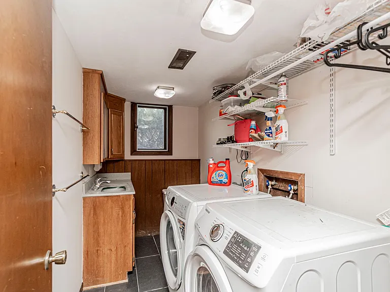 144 S Dartmouth Dr — Photo 35