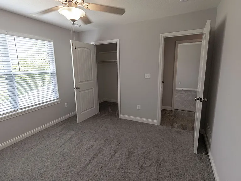 2801 Amberwood Ct — Photo 21