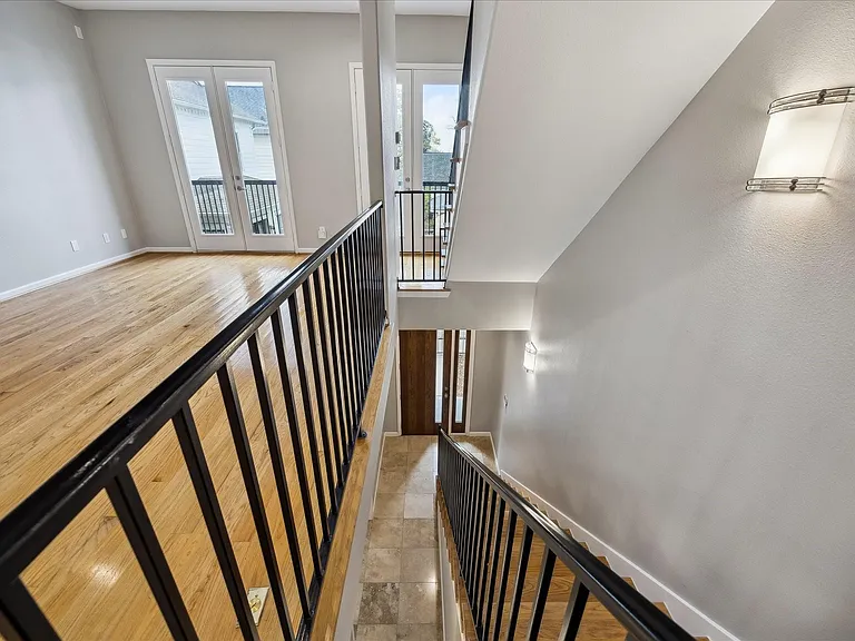 802 Waverly St #D — Photo 17