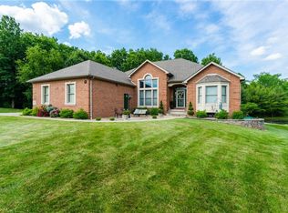 126 Pin Oak Pl, Campbell, OH