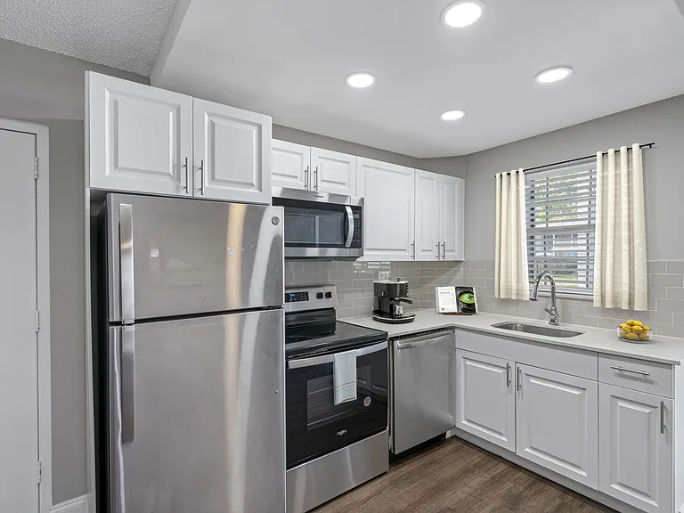 The Village at Eastpointe Apartments — Photo 4